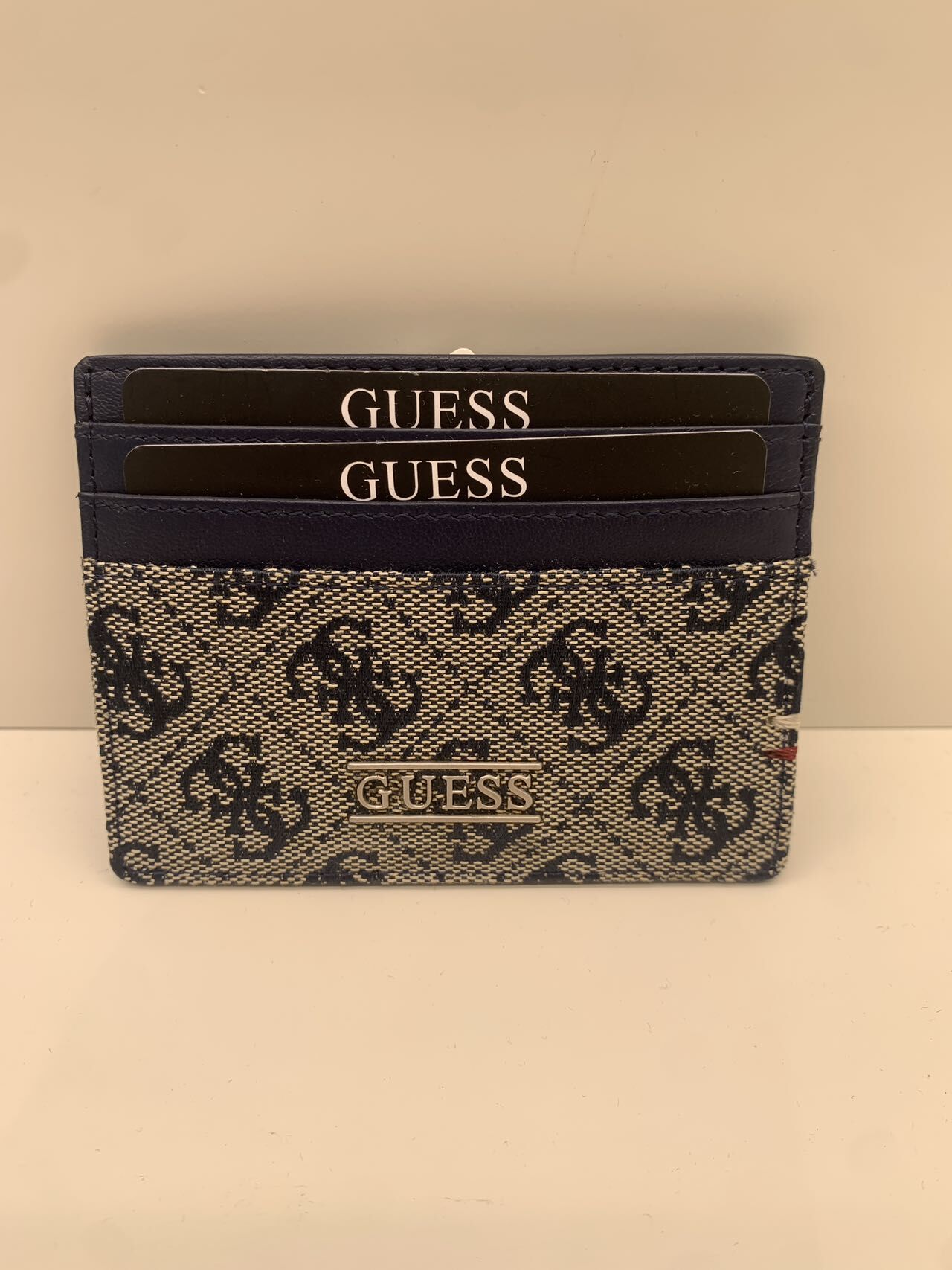 【韓國預購】DKR052313 GUESS 經典老花卡套
