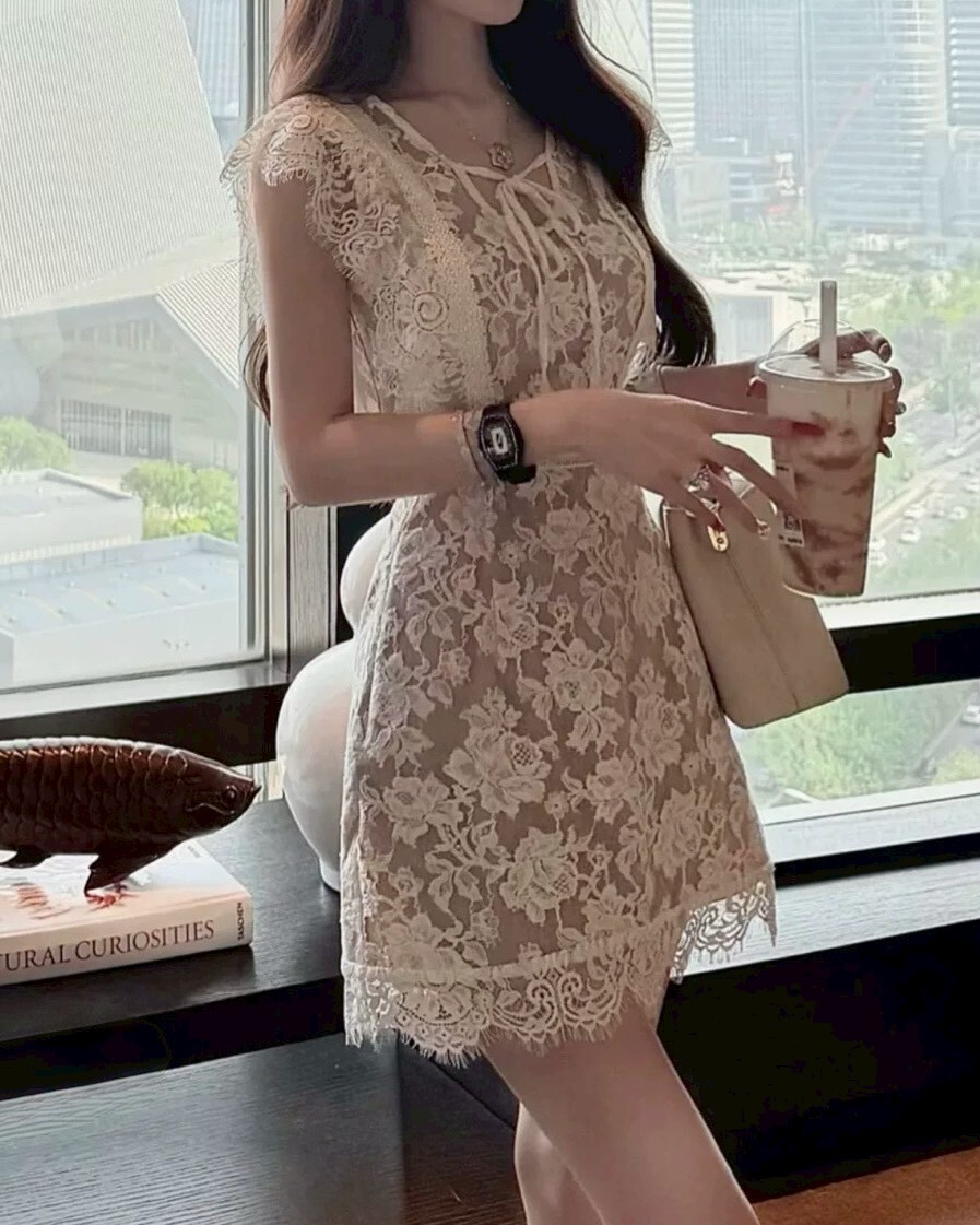 設計師家透視感設計滿版蕾絲飛袖洋裝