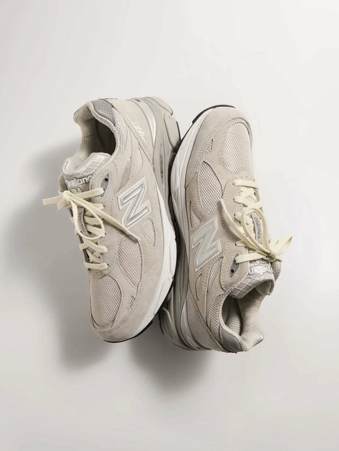 【APAIR】預購 kith x NEW BALANCE 990 V3 米灰 聯名款 U990KT3