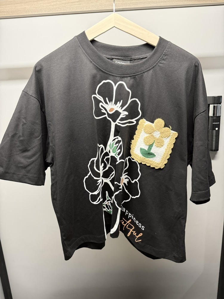 【預購】TH3176-三朵線條花朵黑色泰國棉上衣((不列入會員折扣))