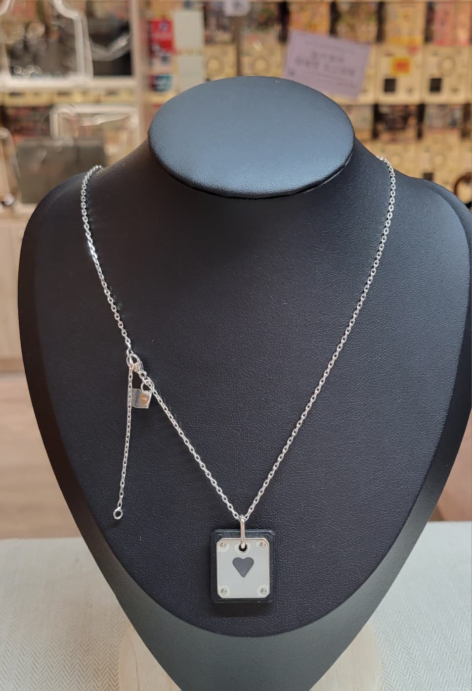 HERMES As de Coeur pendant, small model Noir 黑銀頸鏈