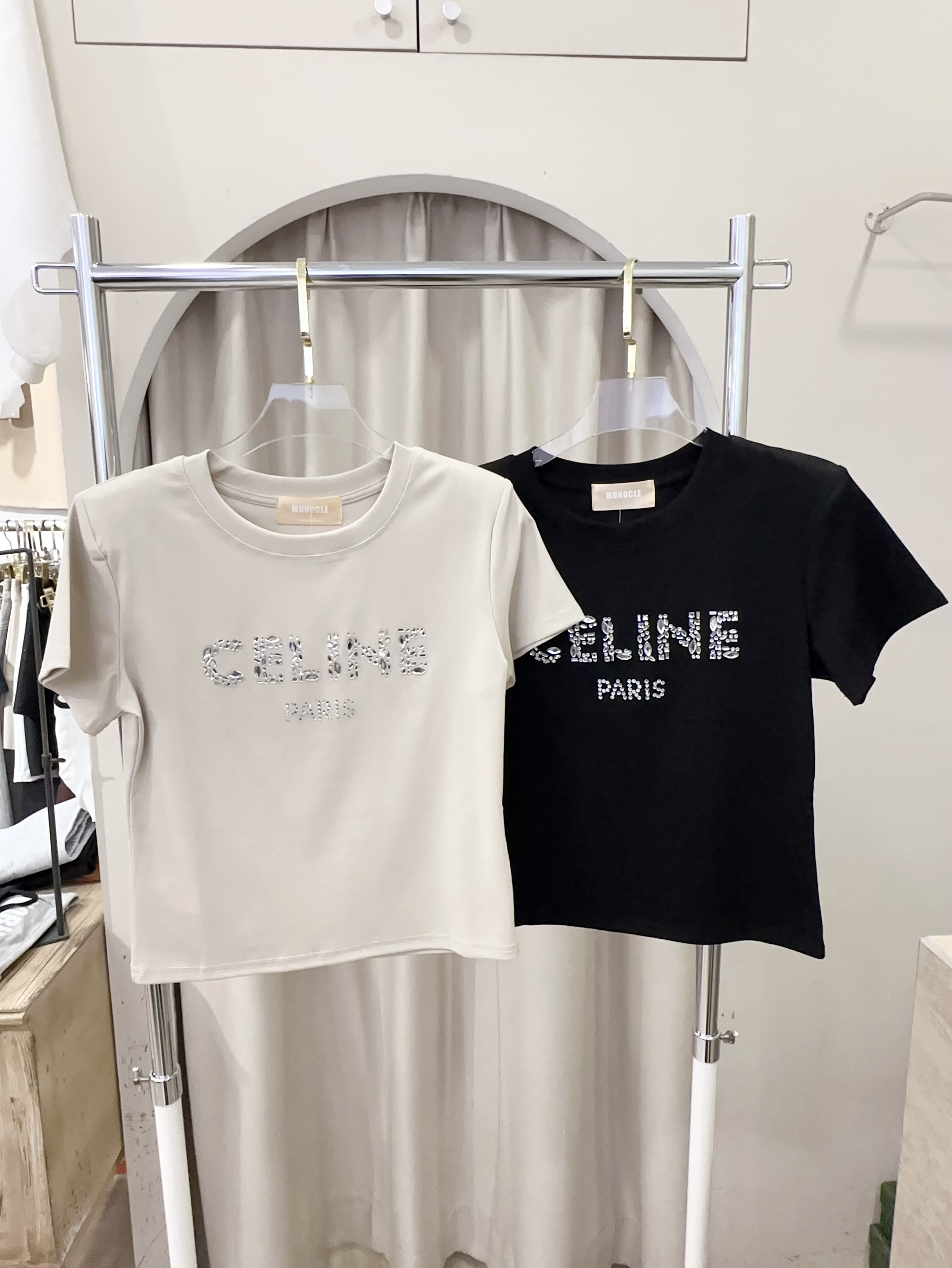ce大鑽合身ＴＥＥ 黑白杏