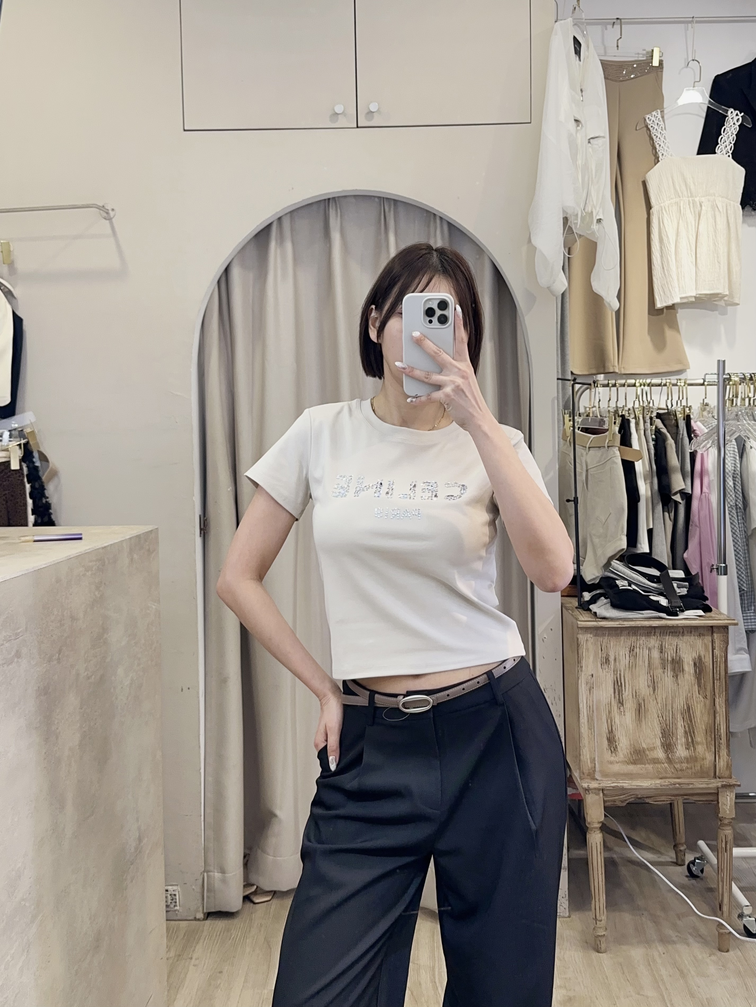 ce大鑽合身ＴＥＥ 黑白杏
