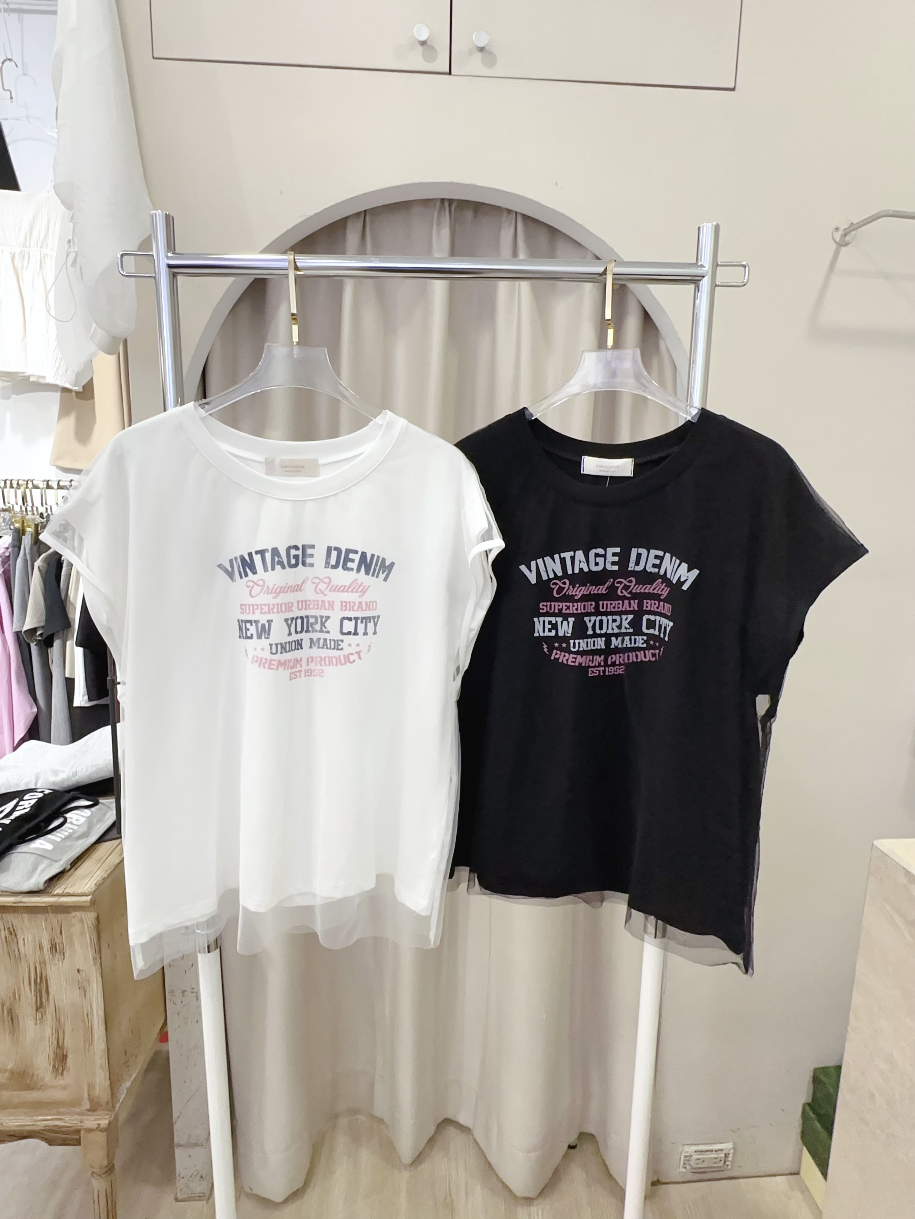 網紗休閒英字寬鬆ＴＥＥ