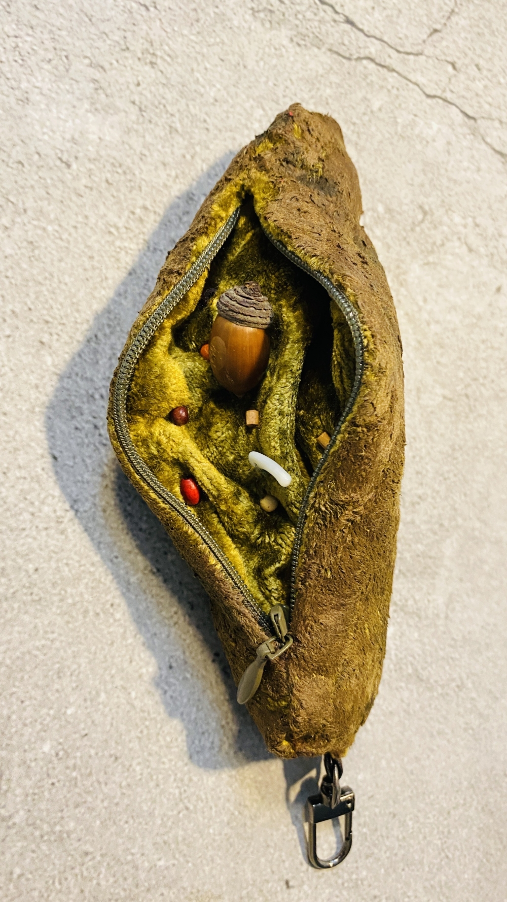 台灣黑熊大便包送外國朋友伴手禮