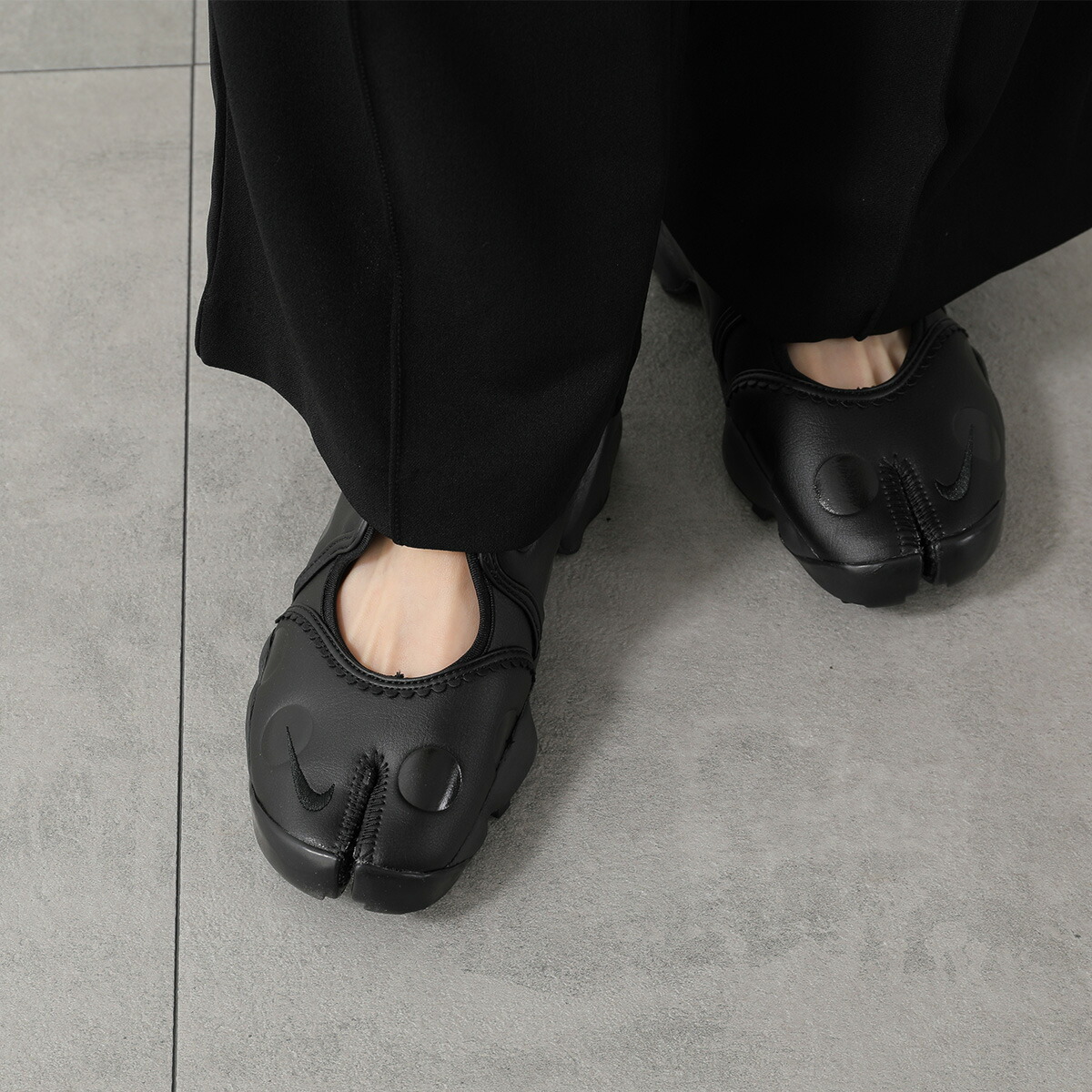 預購┃NIKE WMNS AIR RIFT 皮革 全黑 黑色點點 分趾鞋 忍者鞋
