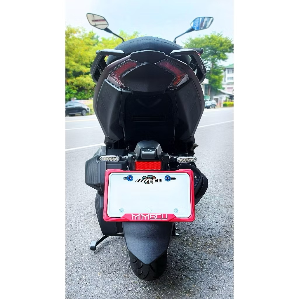 【 通用型 】惡魔車牌框 下單加送正鈦車牌螺絲組