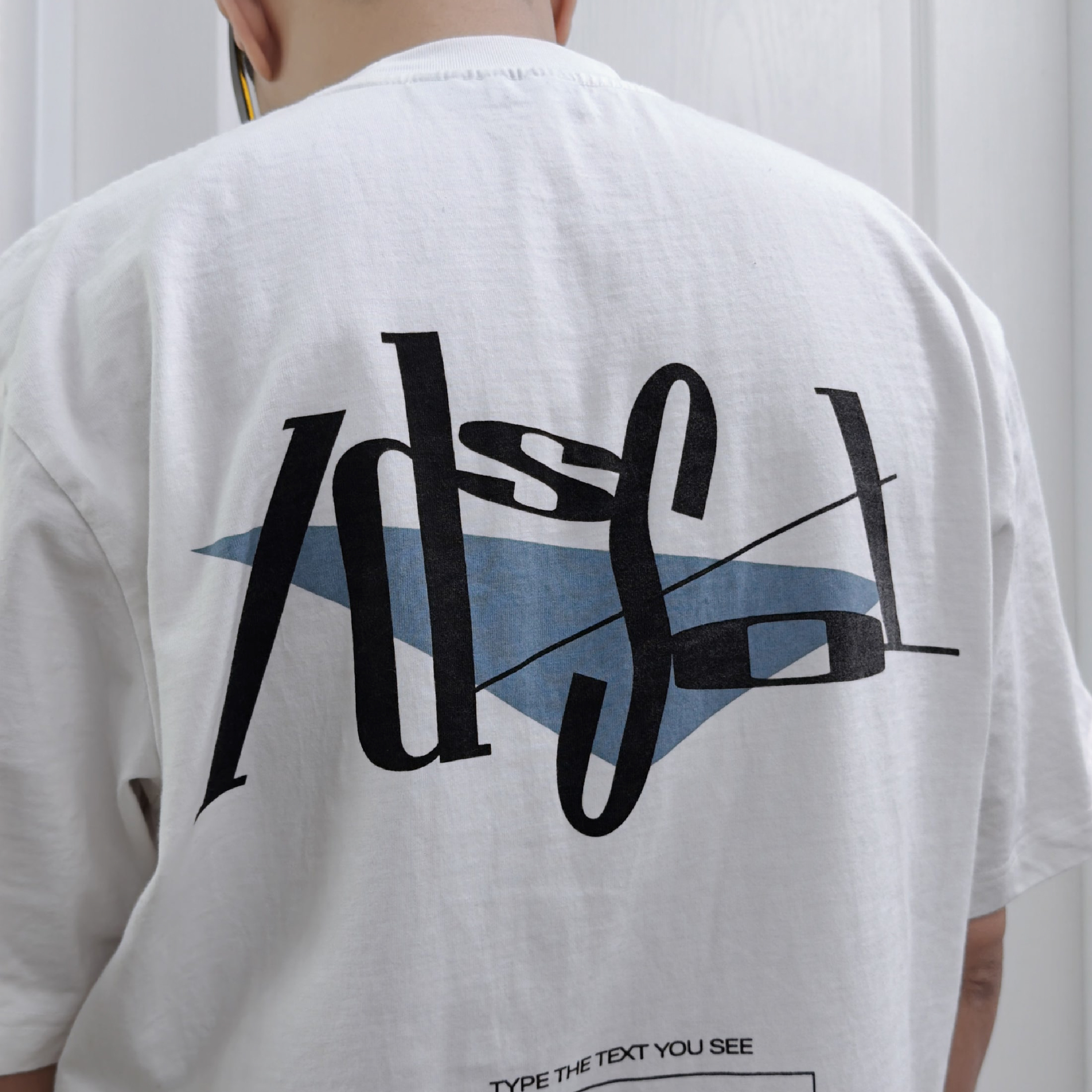 1dyll.assemblag Captcha Boxy Tee