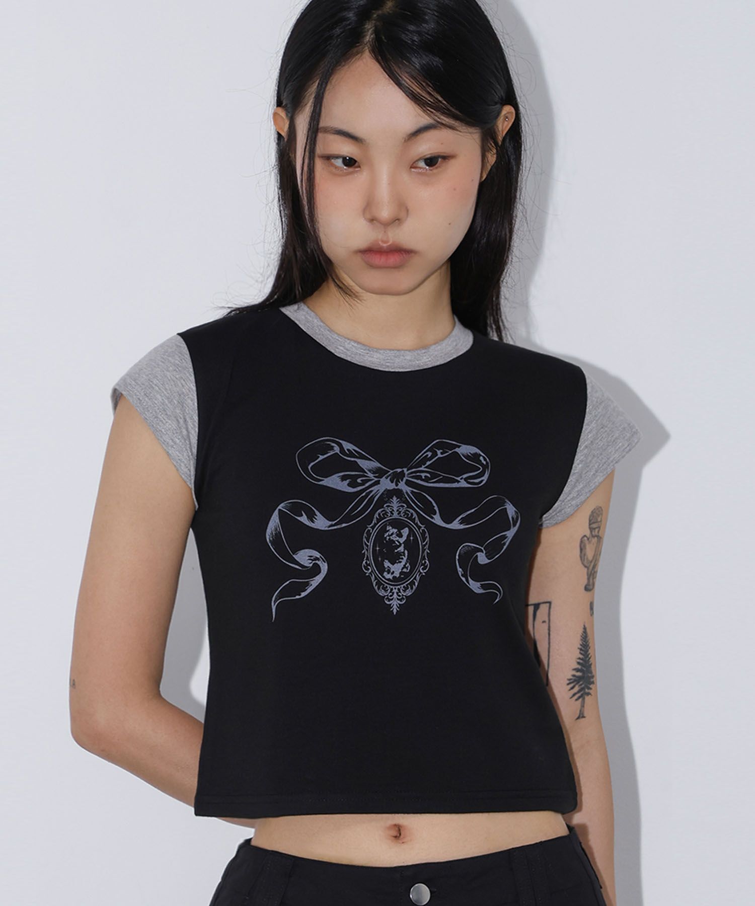 CHICKS 蝴蝶結拼色蓬袖上衣 5014168532