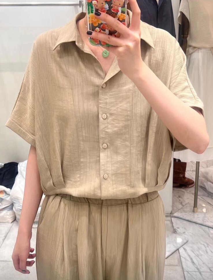 AG08 胸54 長21 $489一口價)
