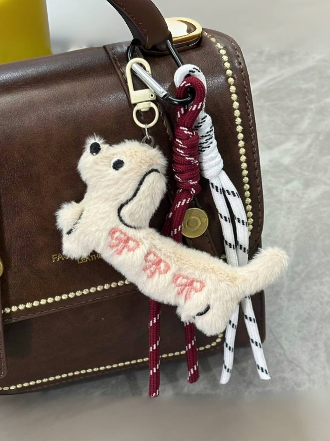 （預購）超萌🎀臘腸狗蝴蝶結吊飾 掛件 兩色