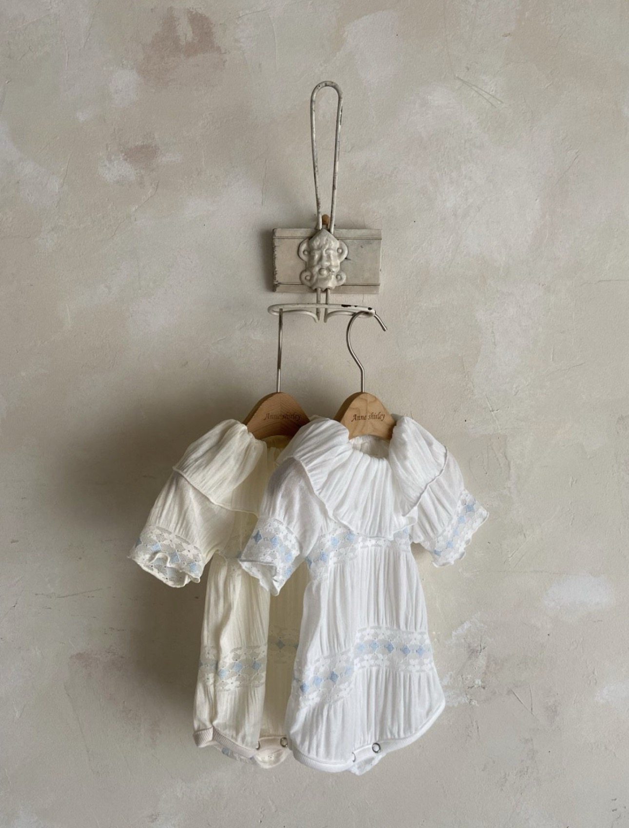 Anne Shirley Annie Suit