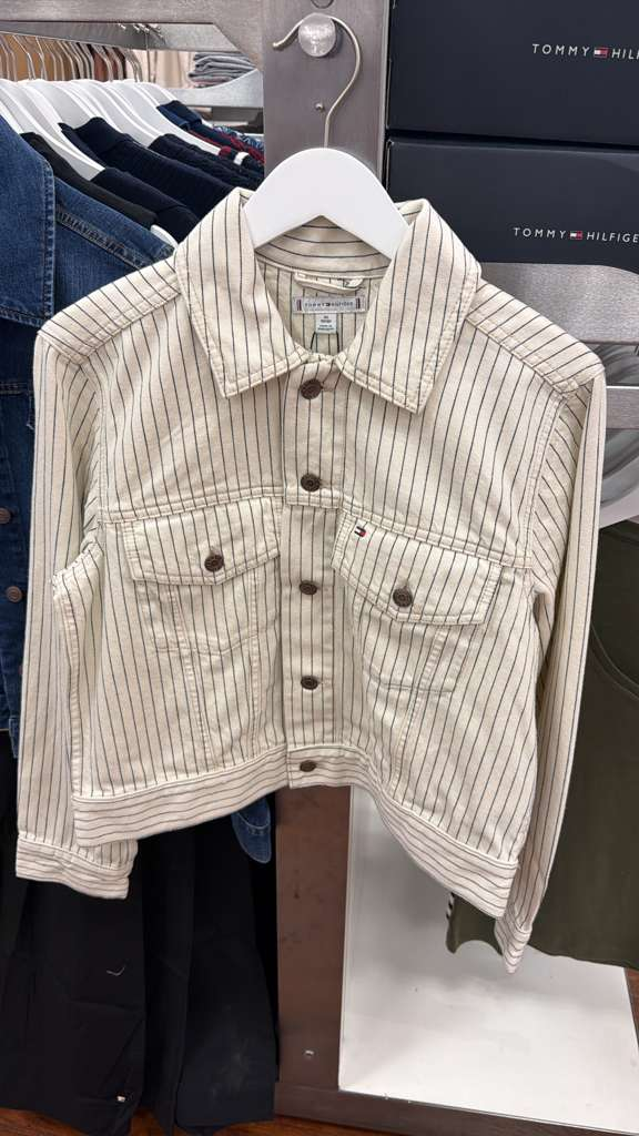 AG011 Tommy Hilfiger 白色間條長袖