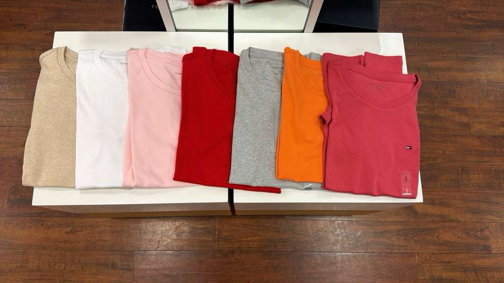 AG017 Tommy Hilfiger 淨色圓領TEE