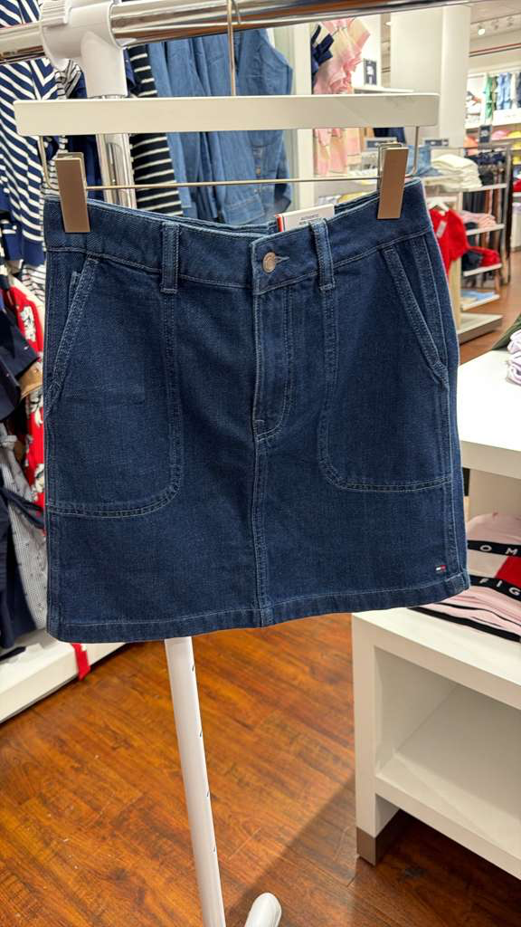 AG027 Tommy Hilfiger 經典工裝風口袋牛仔短裙