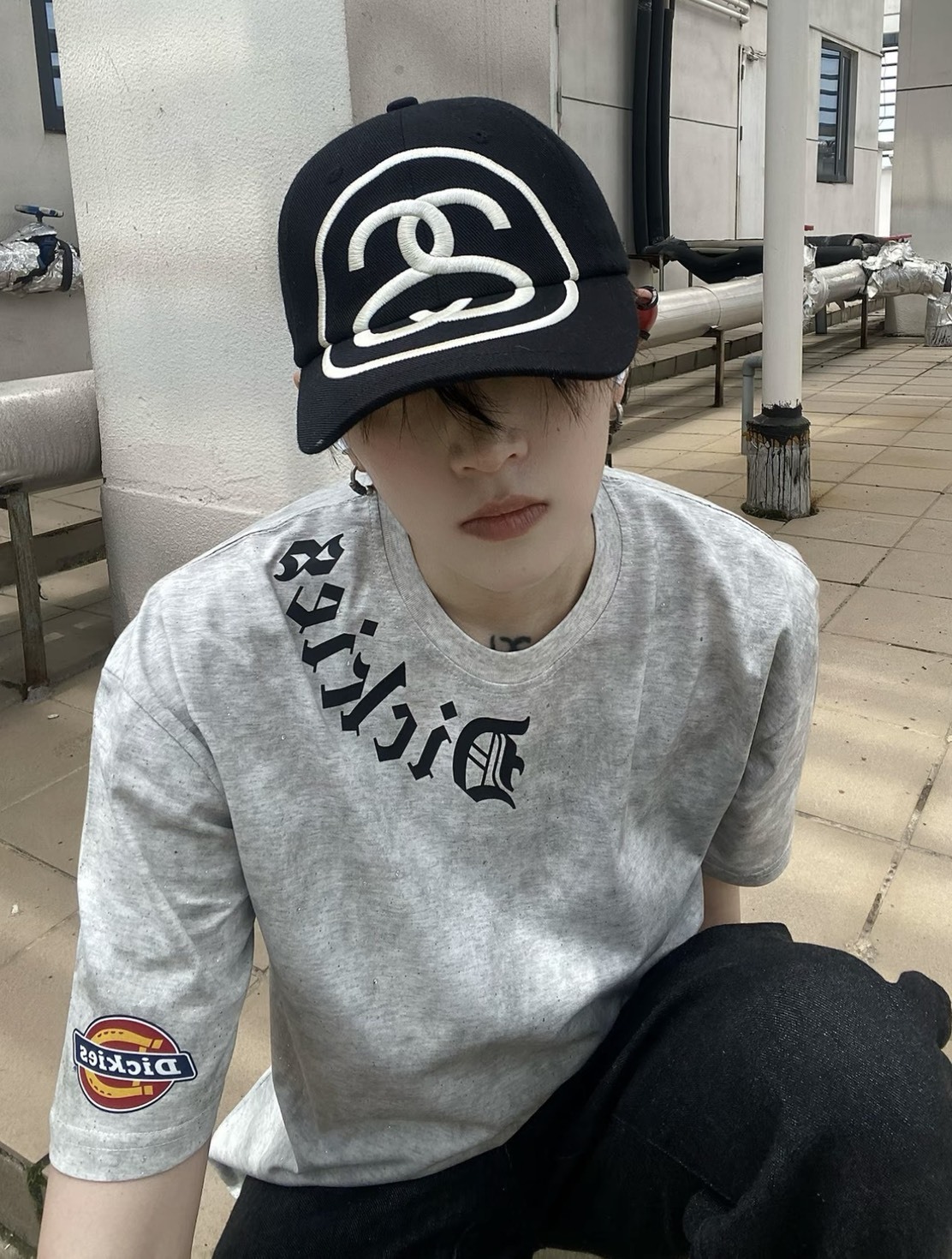 Dickies 滿天星 碎鑽 美式 復古 歌德字 領口 字母 印花 短T