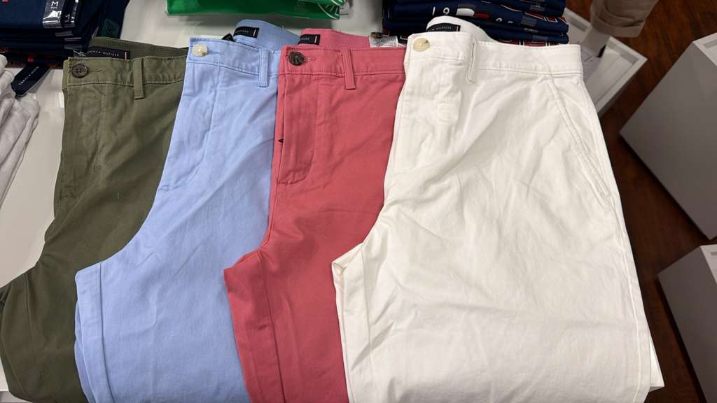 AG087 Tommy Hilfiger 男裝淨色短褲