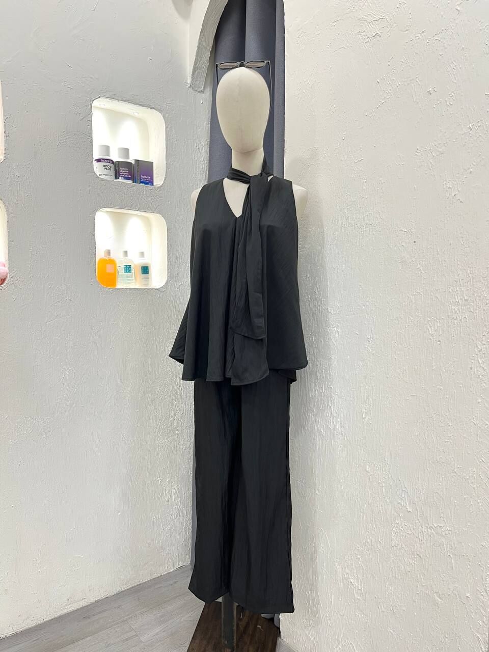 Tie Neck Sleeveless Trouser Set
