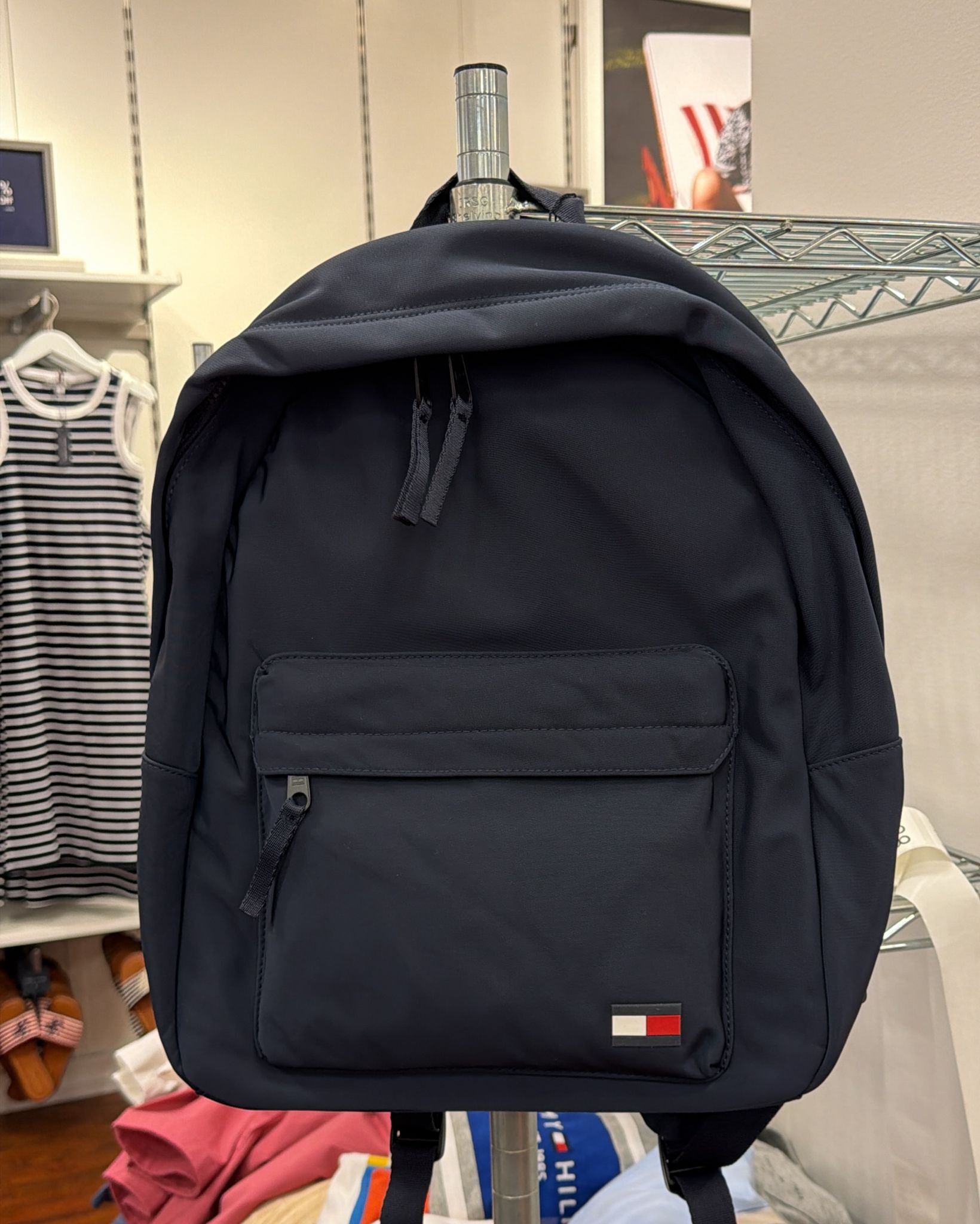 AG098 Tommy Hilfiger 黑色小LOGO背包 32X40CM