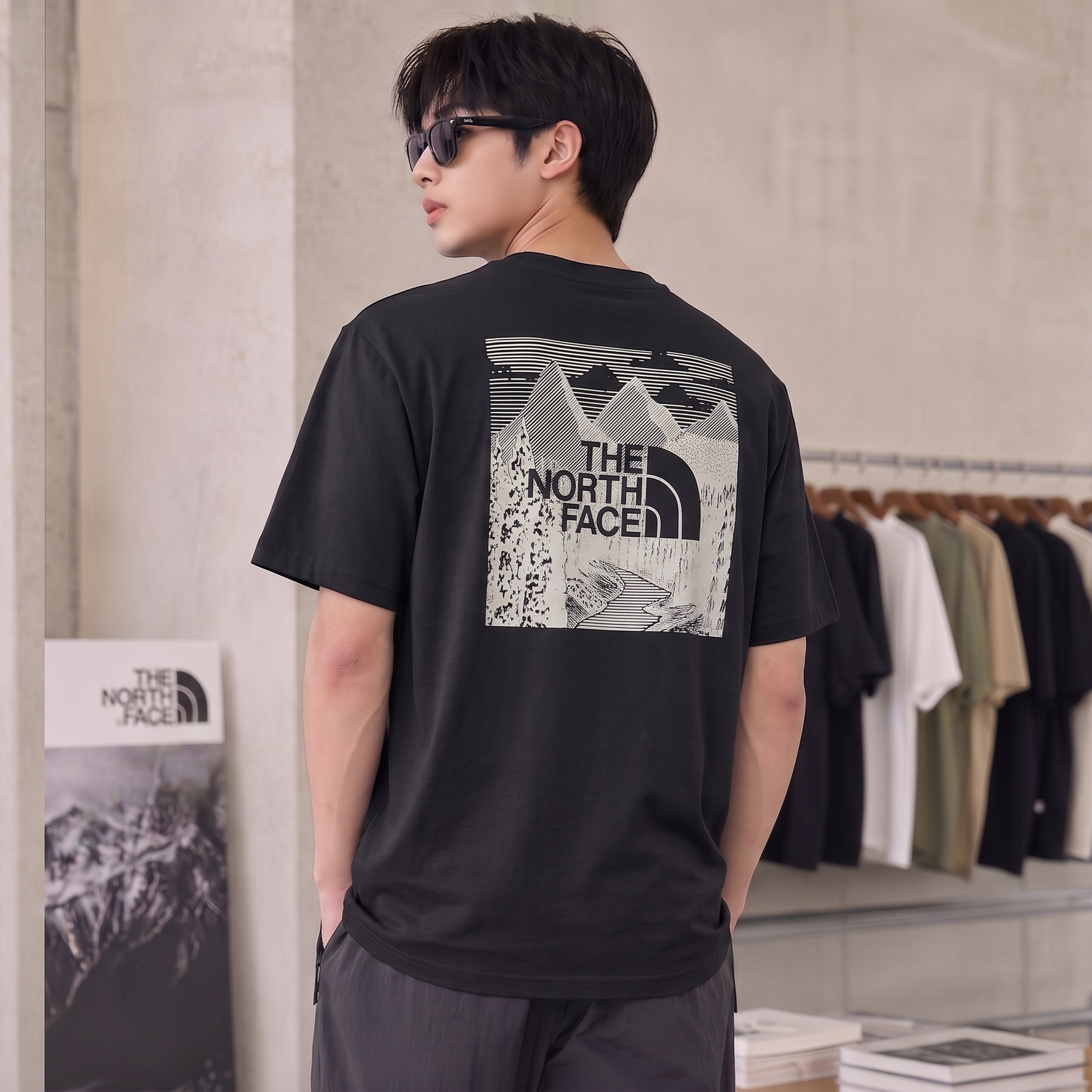 THE NORTH FACE 男大人 山脈BOX 正反圖 短TEE
