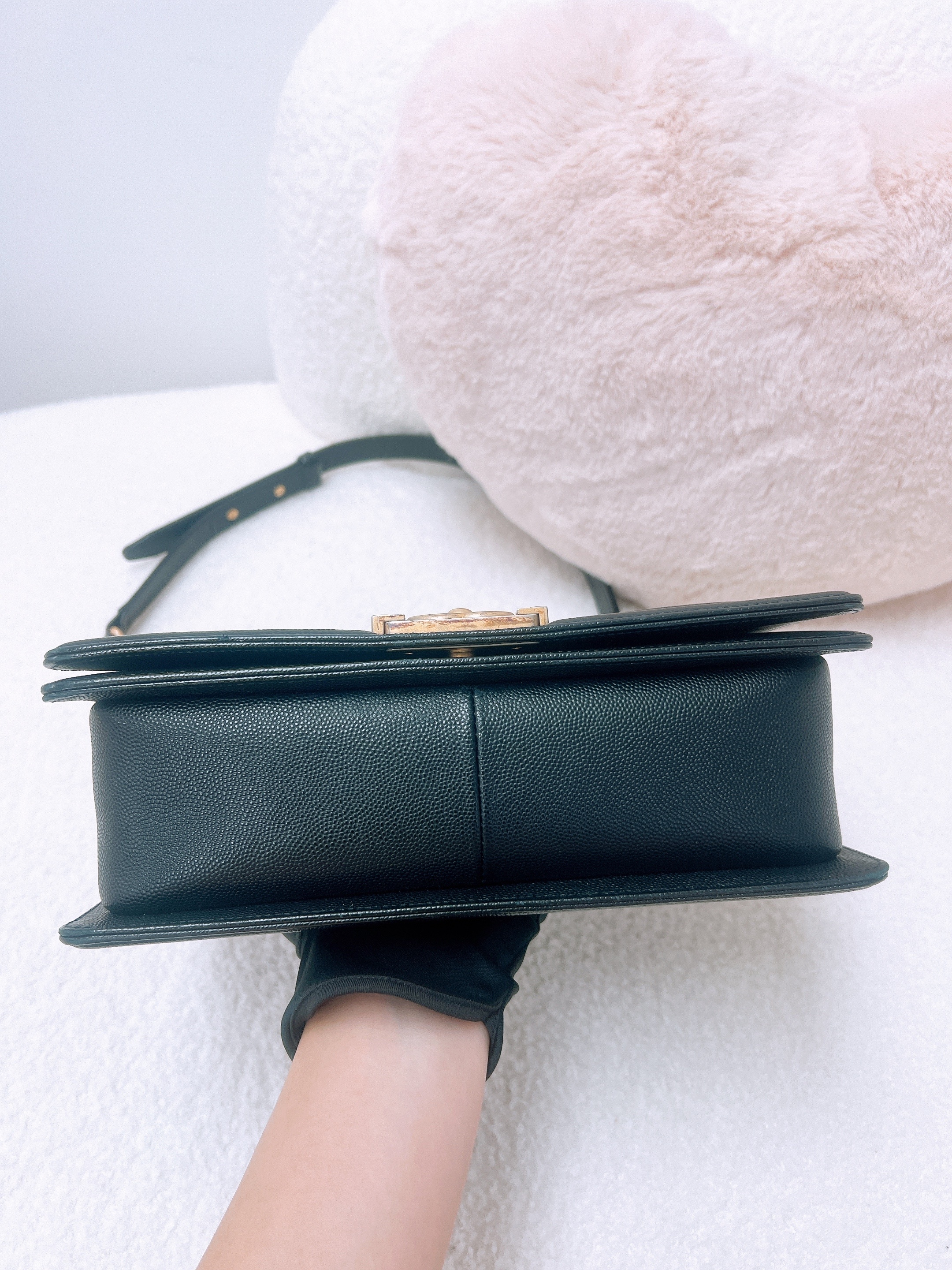 Chanel boy 25 medium (black caviar GHW 25x)
