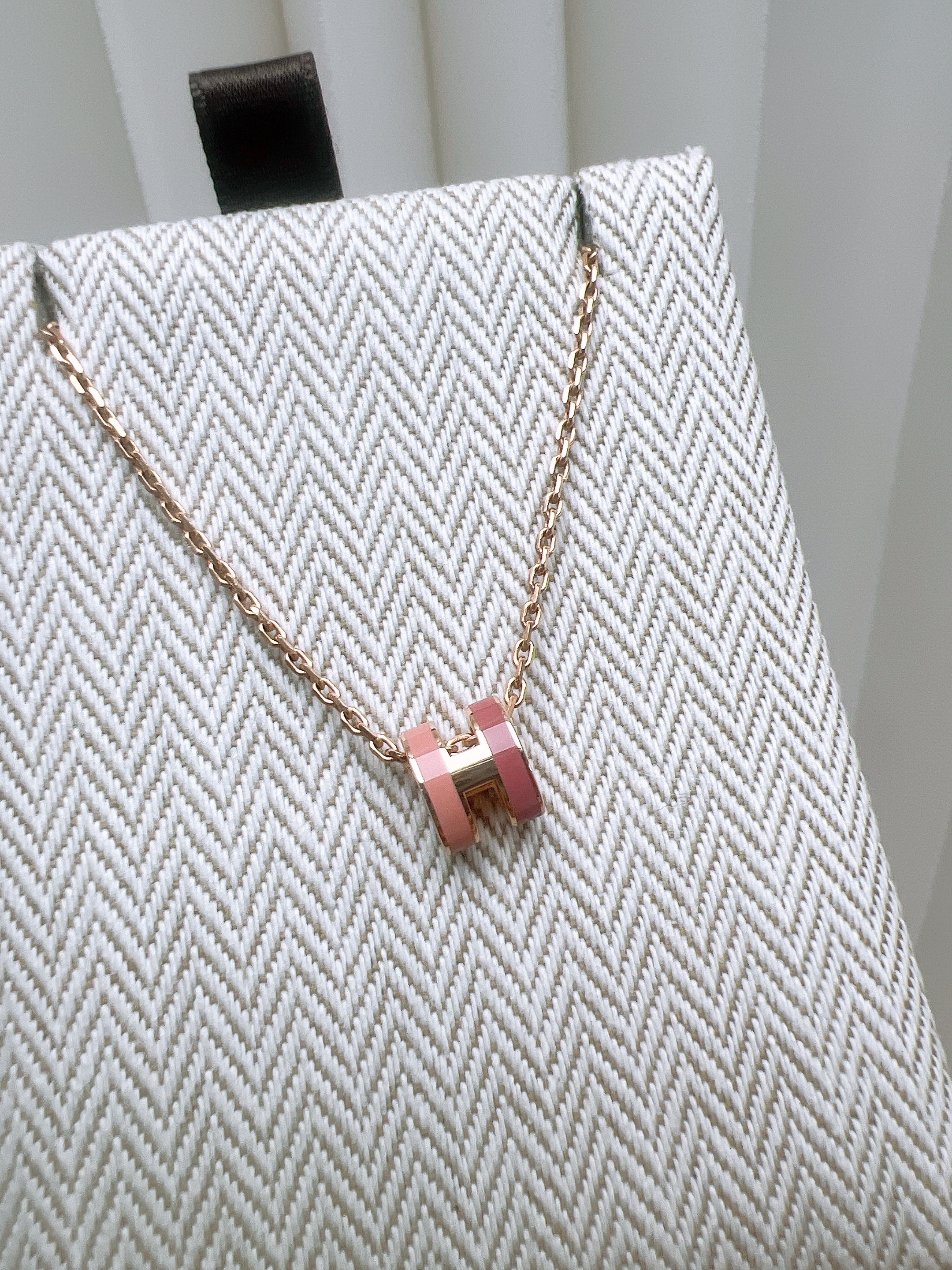 Hermes mini pop h necklace rocabar pink