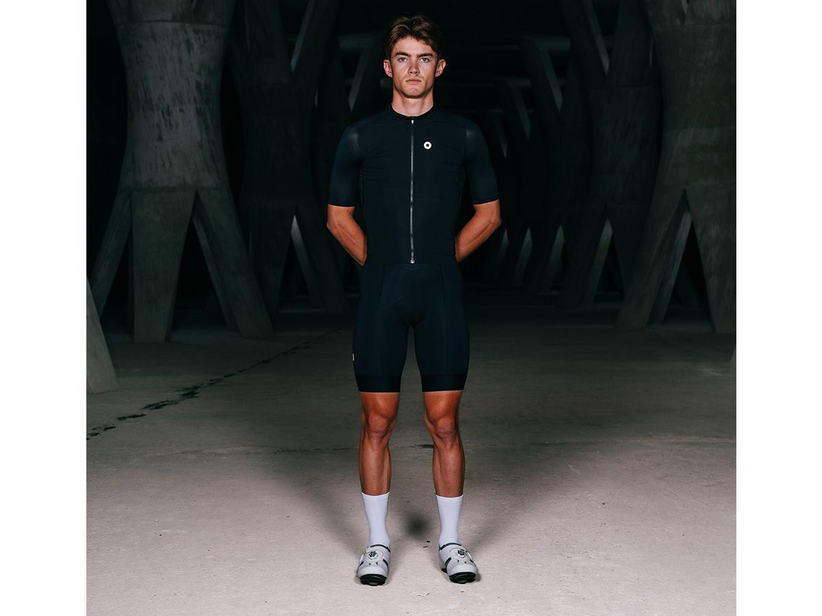 The Service Course Men's Engineered Short Sleeve Jersey 男款短袖車衣 - 黑色