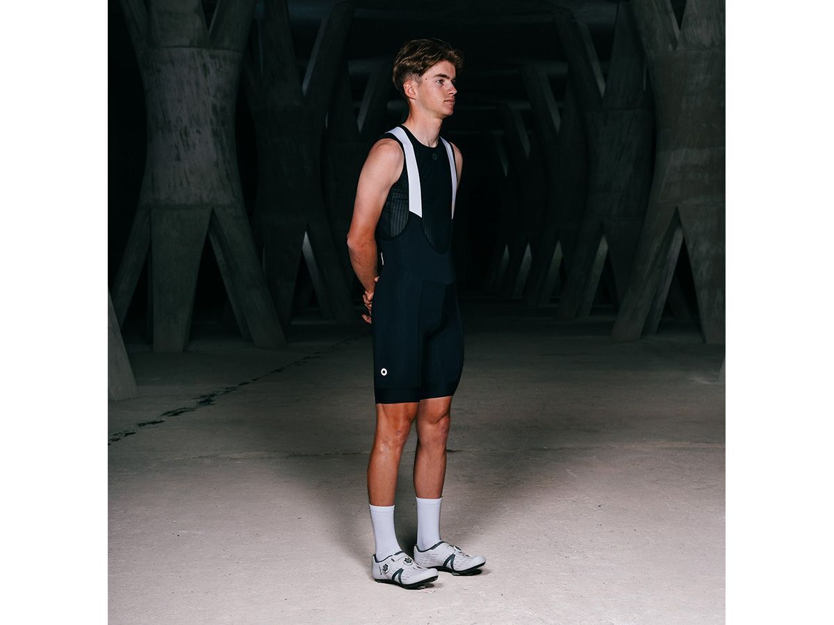The Service Course Men's Engineered Bib Shorts 男款連身車褲 - 黑色