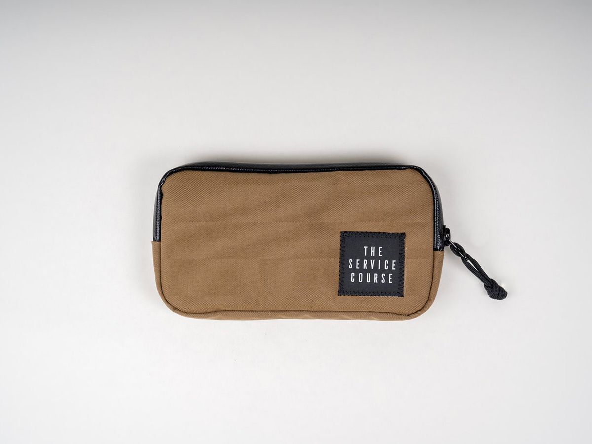 The Service Course + Cordel Ride Wallet 騎行小包 沙色 XL