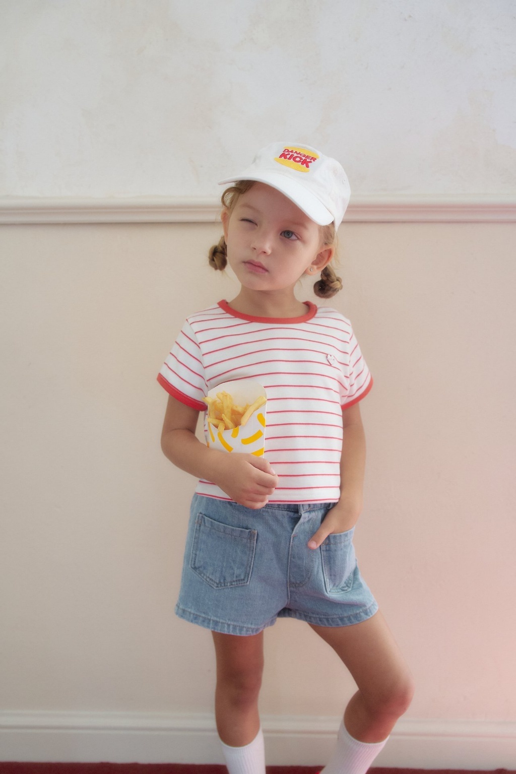 正韓夏momoann 兩色愛心小標條紋上衣