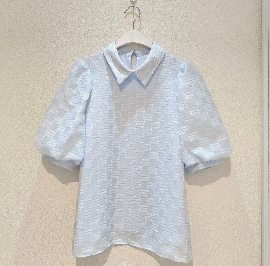 GN01 胸 39 長24 $509 (一口價)