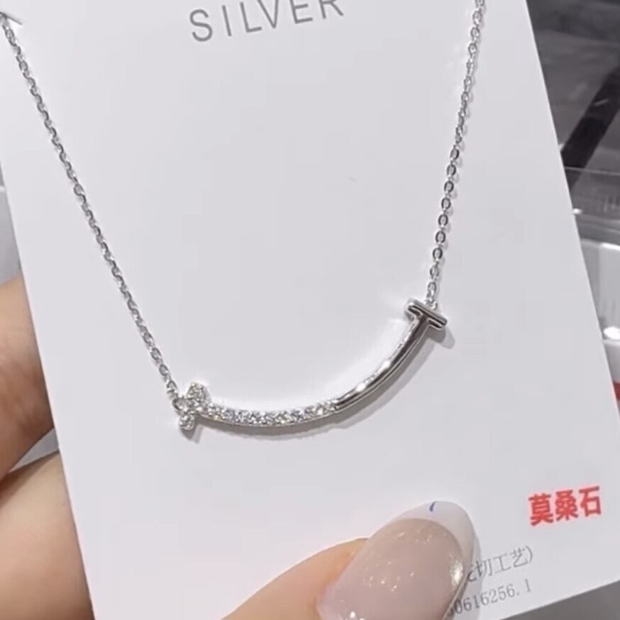 AB16【輕奢】莫桑鑽微笑純銀鎖骨鍊