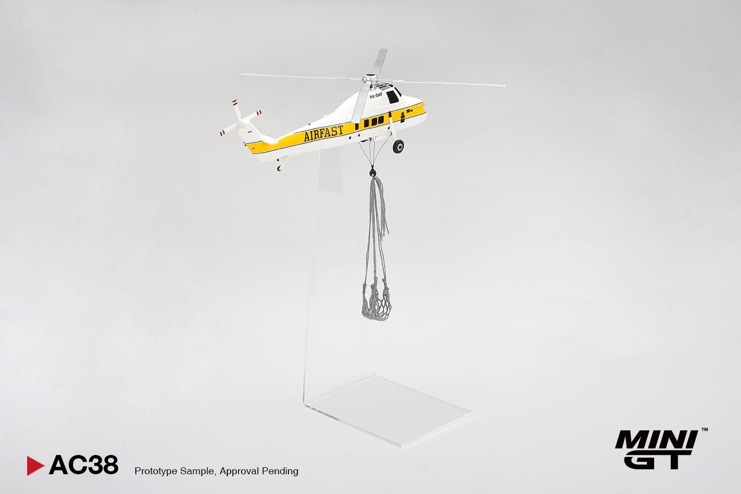 預訂Pre Order-MiniGT AC38 Sikorsky S58T Helicopter 1985 Camel Trophy      (MGTAC38)