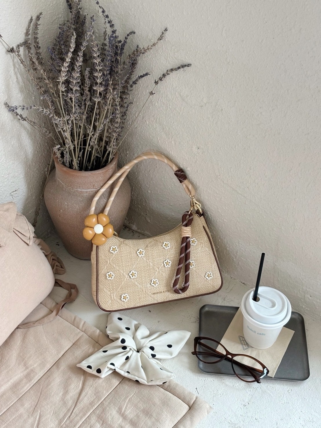 CHARLES&KEITH 小ck 花朵草編包 中號