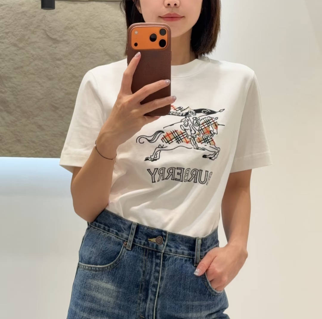 BBR 白色經典刺繡戰馬大Logo 短袖 Tee (女款)