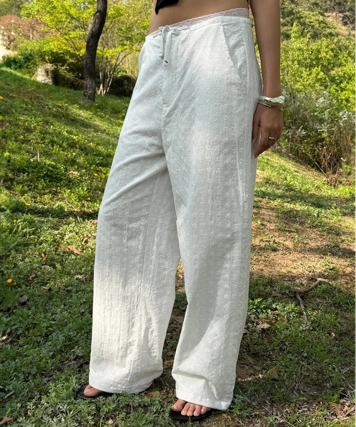 BITTER CELLS Corin Punching Lace Pants