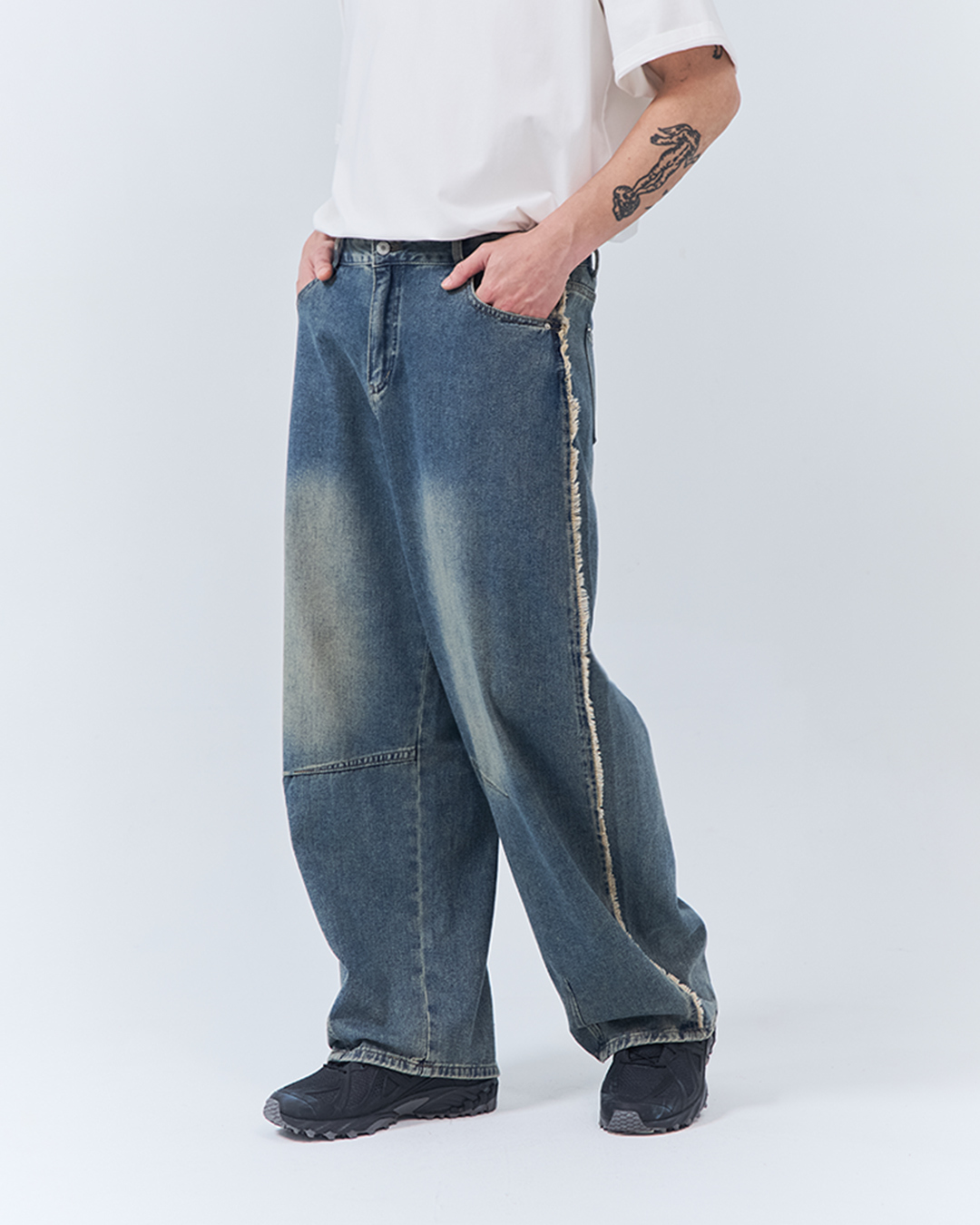 Men's Retro Washed Frayed Edge Cocoon-Shaped Jeans, S/M/L/XL【04011875】in stock+pre-order