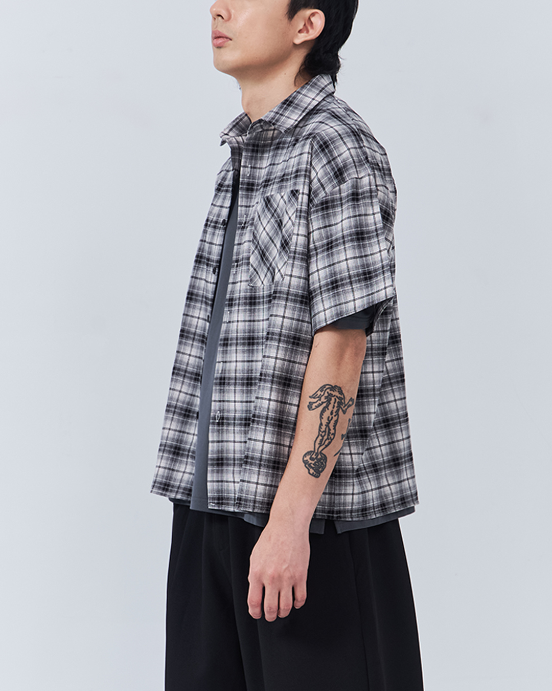 Men's Classic Checkered Short-Sleeve Shirt with Single Front Pocket - Black M/L/XL【01025815】in stock+pre-order