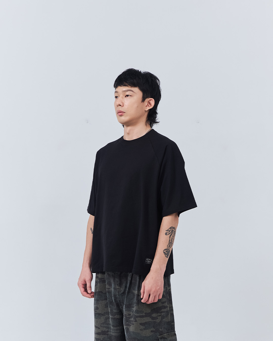 Men's Basic Plain Raglan Sleeve Short-Sleeve Top - Black M/L/XL【01190349】in stock+pre-order