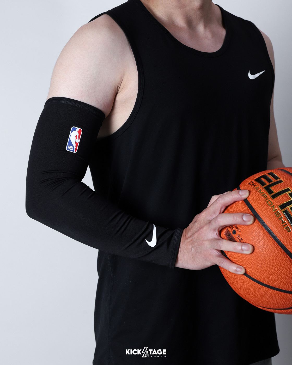 NIKE NBA SHOOTER SLEEVE 黑色 運動 健身 訓練 籃球 貼身 透氣 吸濕排汗 單入裝 臂套2.0【N1002041010】SPG