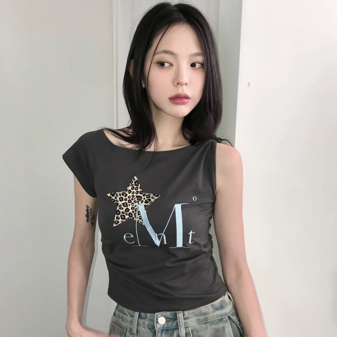 (預購) 韓國 Mucent 豹紋星星造型 抓皺短袖上衣