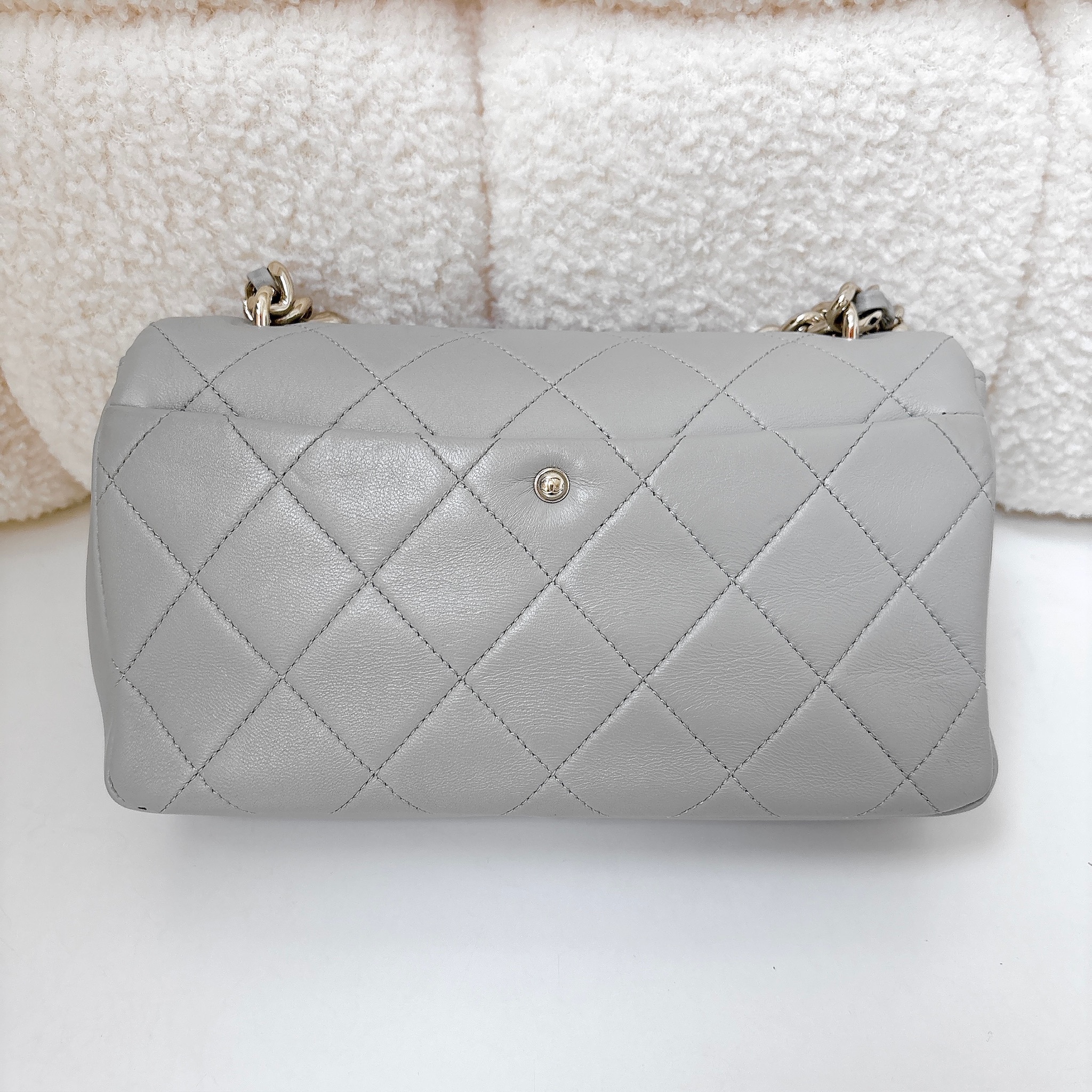 Chanel Resin Bi-Color Chain Flap Bag - Grey / GHW