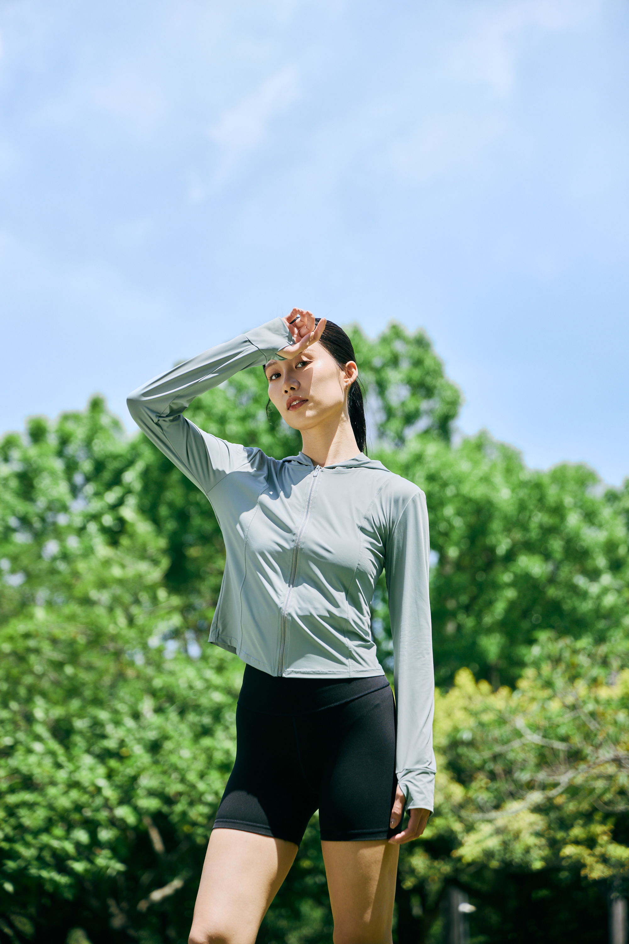 合身連帽抗UV防曬外套-薄霧灰