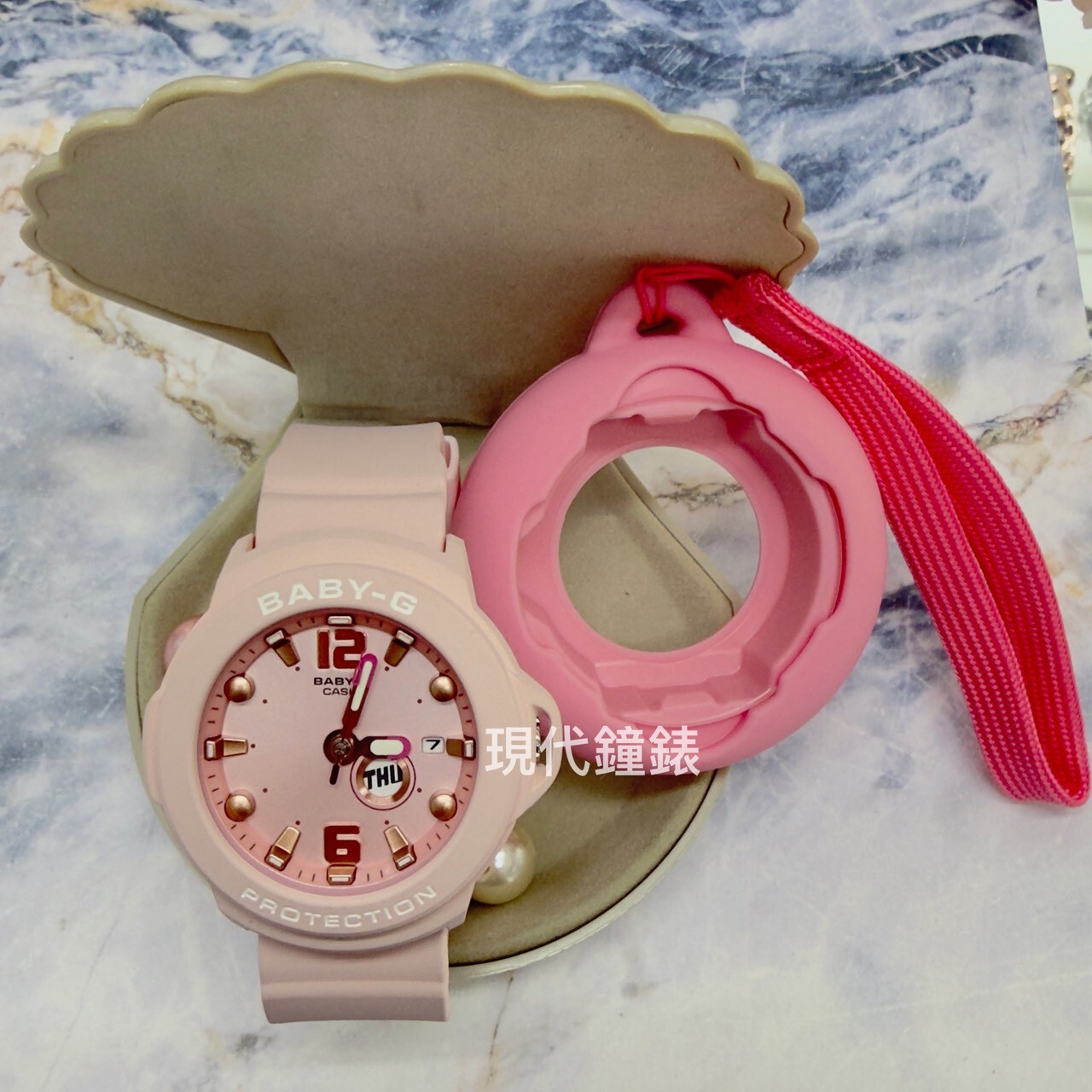 【BABY-G+PLUS】 手錶&吊飾趣味腕錶 BGA-15K-4A 42.4mm 現代鐘錶