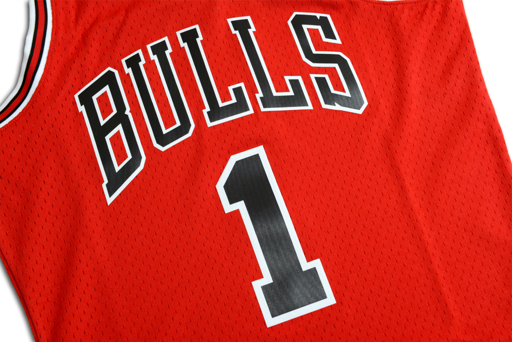 Mitchell & Ness 芝加哥公牛隊 Derrick Rose 2008-2009 復刻 Swingman 球衣