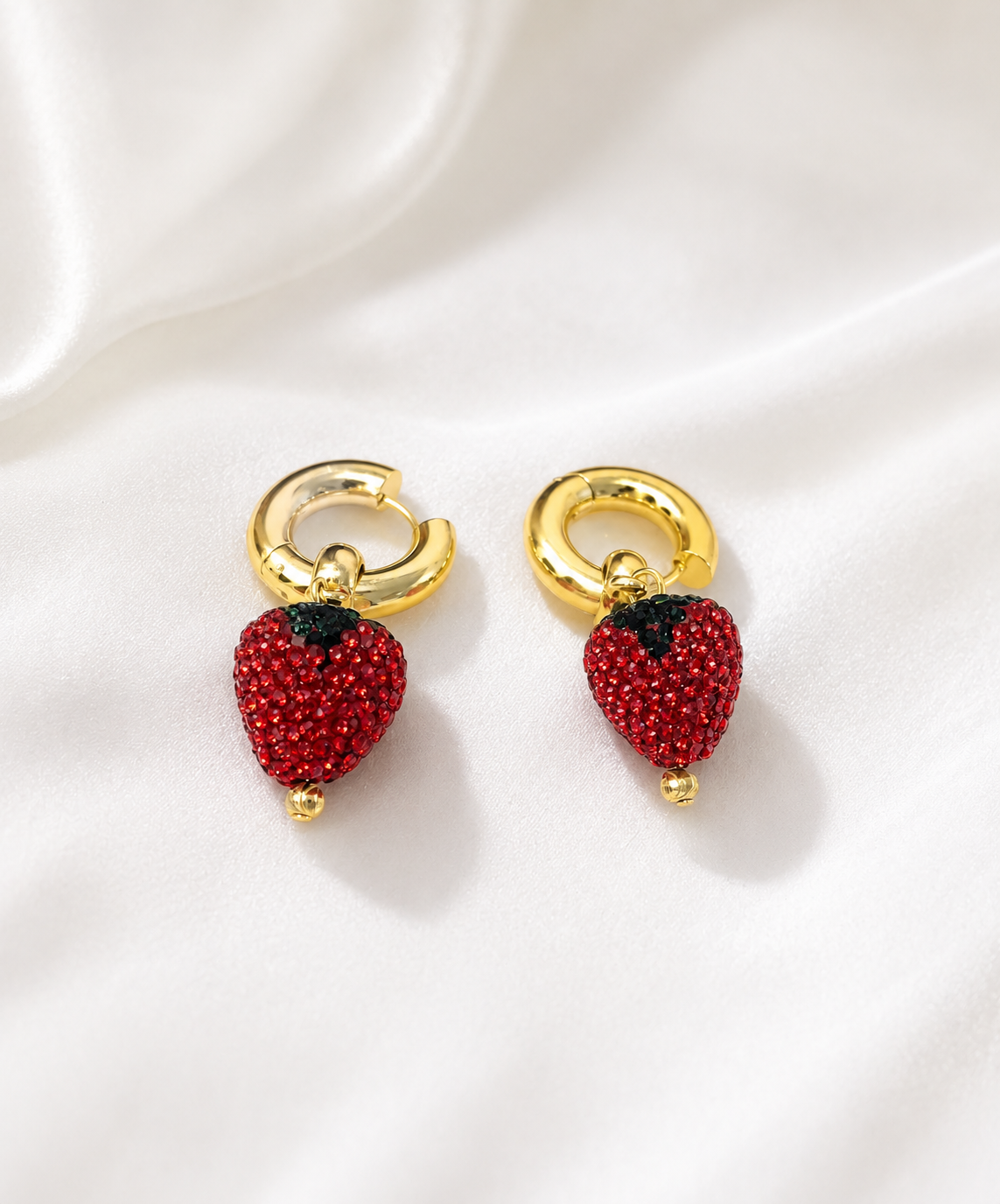 1MY0524-385 [MAYOL] Strawberry Earrings (EU)
