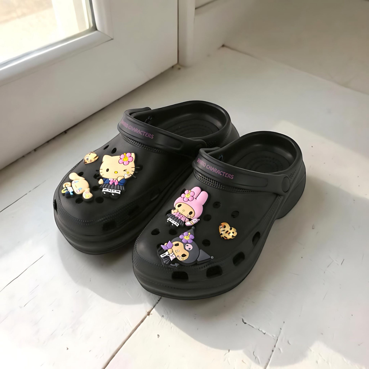 26106-MIX Sanrio 厚底 Crocs 涼鞋 平成高中生 黑色 #JP-PS26