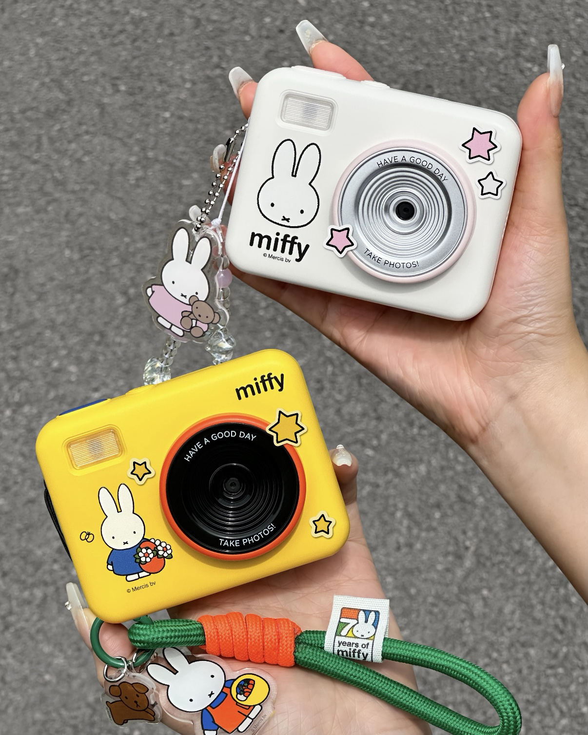 <正版授權>MIFFY 米菲兔 相機 翻轉螢幕 附32G記憶卡+讀卡器