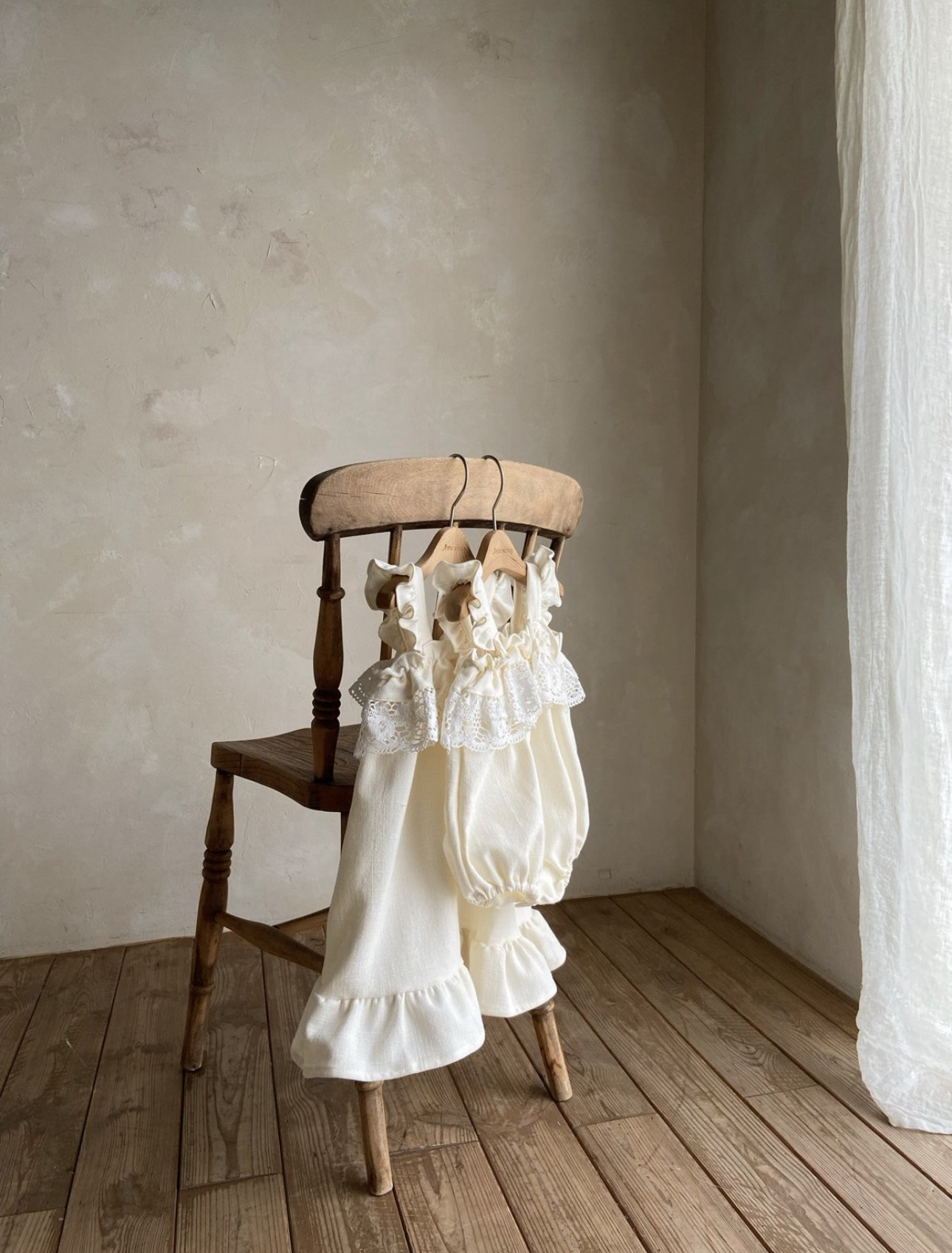 Anne Shirley Julien Suit｜Dress