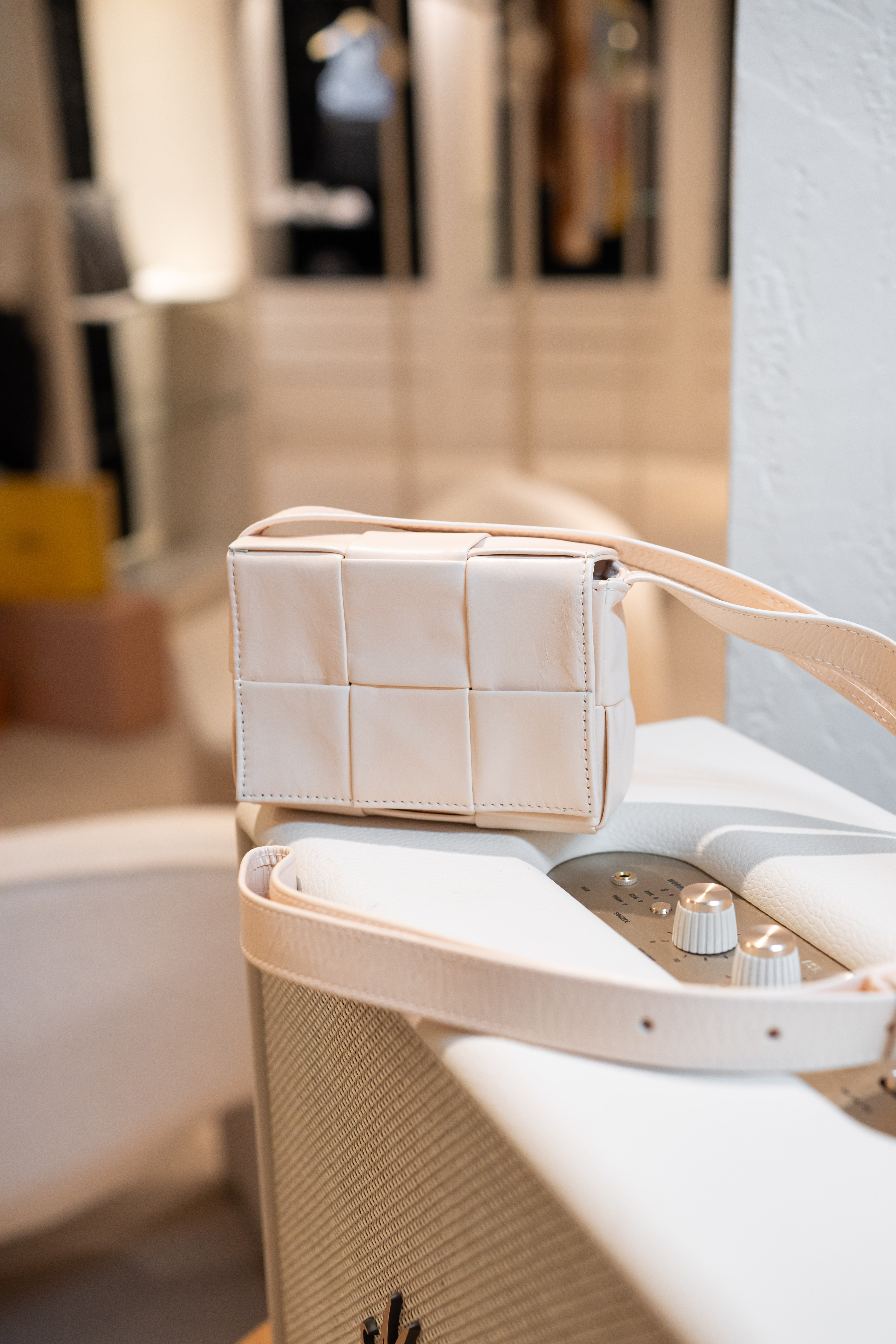 Bottega Venetta BV mini Cassette 油蠟皮西瓜粉